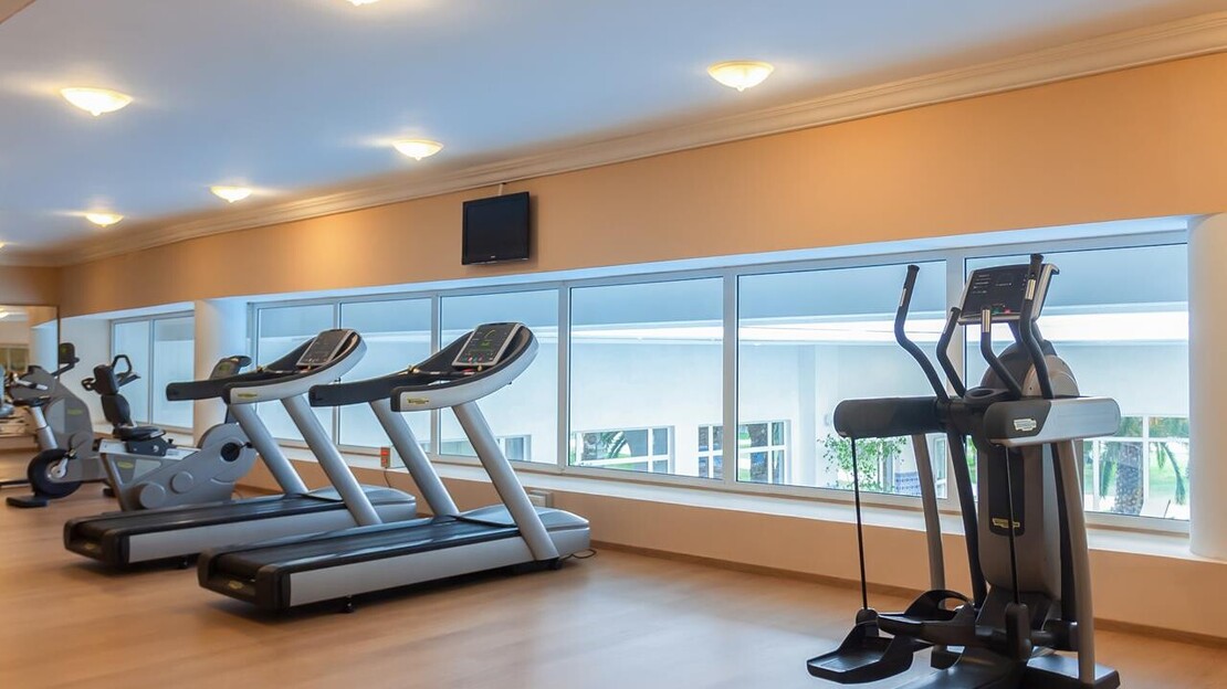 TUI Blue Oceana Suites